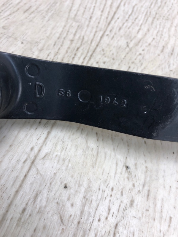 Поводок стеклоочистителя передний левый JEEP PATRIOT 10-17 MK74 2.0 ECN Поводок стеклоочистителя передний левый JEEP PATRIOT 10-17 MK74 2.0 ECN