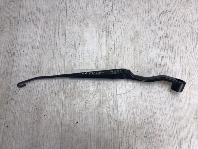 Запчасть поводок стеклоочистителя передний левый JEEP PATRIOT 10-17 2012 MK74 2.4 ED3 68003737AB Б/У Поводок стеклоочистителя передний левый JEEP PATRIOT 10-17 2012 MK74 2.4 ED3 68003737AB Б/У