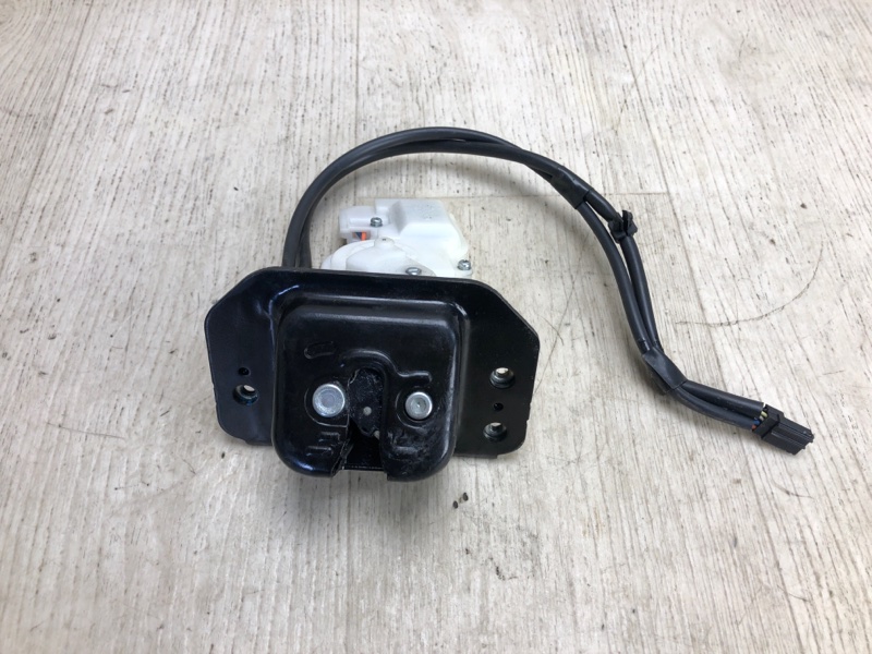 Замок крышки багажника FORD EDGE 06-14 2014 TQ1 3.5 PDED 7T4Z-7843150-B Б/У