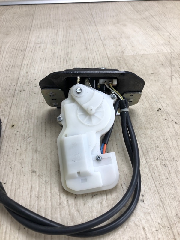 Замок крышки багажника EDGE 06-14 2014 TQ1 3.5 PDED