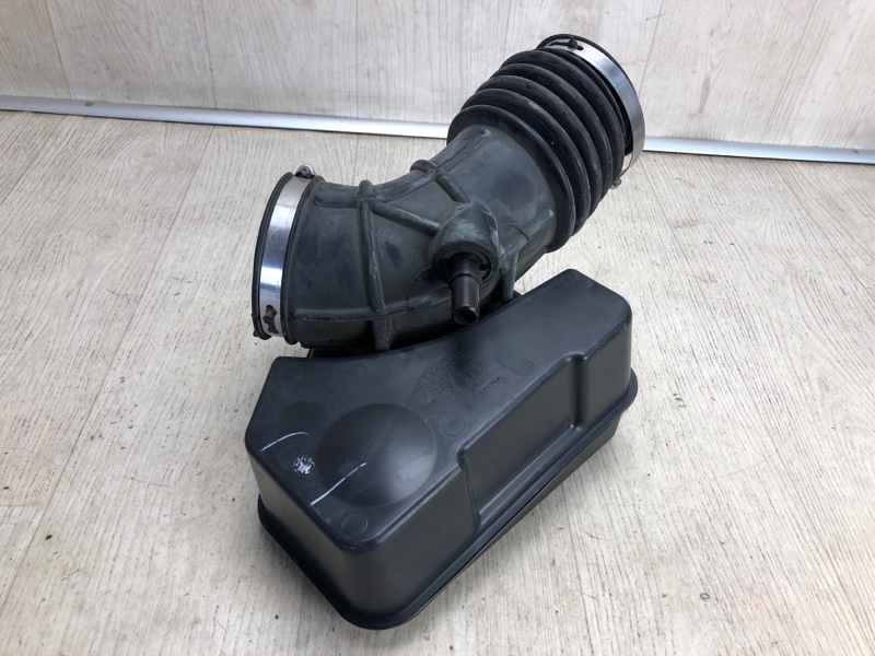 Резонатор воздушного фильтра FORD EDGE 06-14 TQ1 3.5 PDED