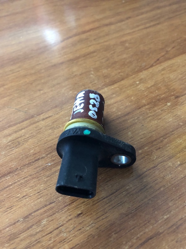 Датчик положения коленвала JETTA USA 10-17 2013 162 2.0 CPLA Датчик положения коленвала JETTA USA 10-17 2013 162 2.0 CPLA