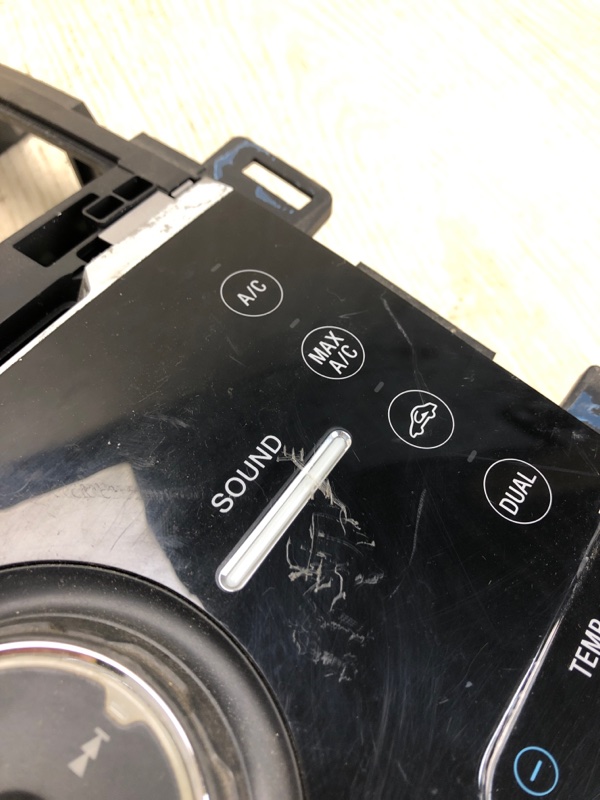 Блок управления мультимедиа EDGE 06-14 2014 TQ1 3.5 PDED Блок управления мультимедиа EDGE 06-14 2014 TQ1 3.5 PDED