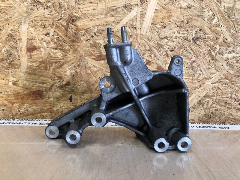 Кронштейн двигателя правый TOYOTA AVALON 05-12 Седан 3.5 2GR-FE