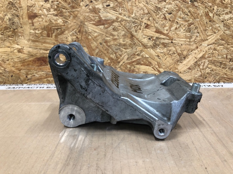 Кронштейн компрессора кондиционера ACURA MDX (YD3) 13-21 Внедорожник Кронштейн компрессора кондиционера ACURA MDX (YD3) 13-21 Внедорожник