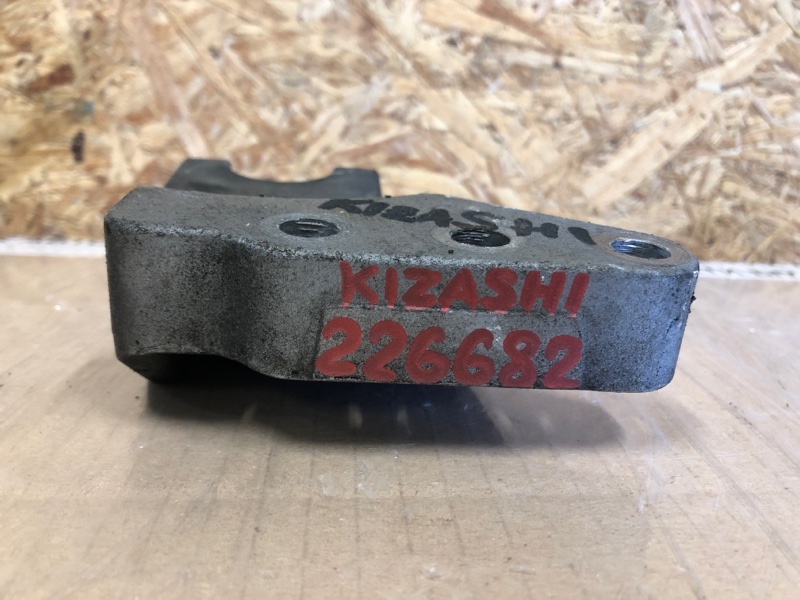 Кронштейн опоры двигателя правый KIZASHI 09-14 2013 Седан 2.4