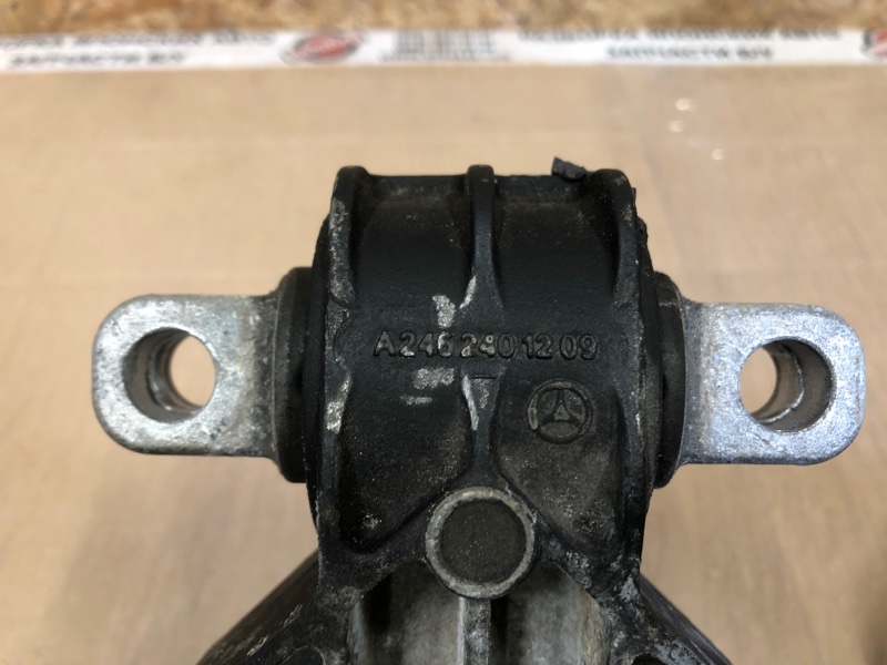 Подушка двигателя нижняя задняя левая QX30 16-20 2019 Внедорожник 2.0 20PET