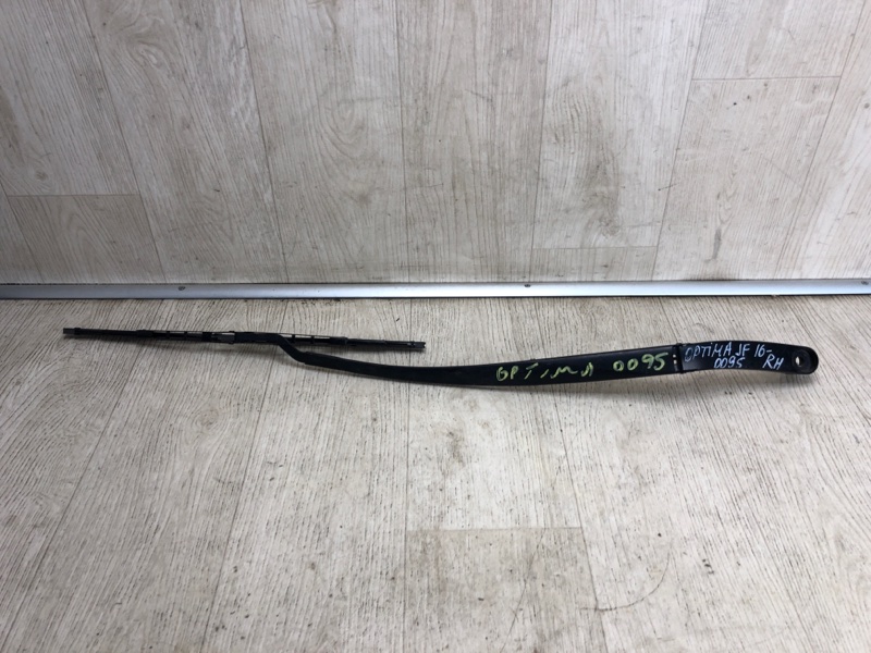 Поводок стеклоочистителя передний правый KIA OPTIMA JF 15-20 2018 JF 2.4 G4KJ 98321-D4000 Б/У