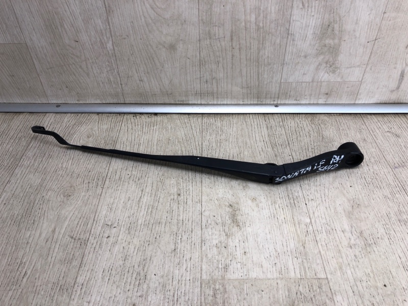 Поводок стеклоочистителя передний левый HYUNDAI SONATA LF 2014- 2014 LF 2.4 G4KJ 98311-C1000 Б/У