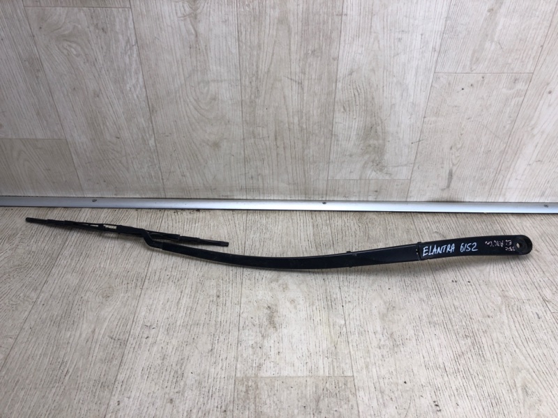 Поводок стеклоочистителя передний правый HYUNDAI ELANTRA AD 16- 2016 AD 2.0 G4NH 98321-F2000 Б/У