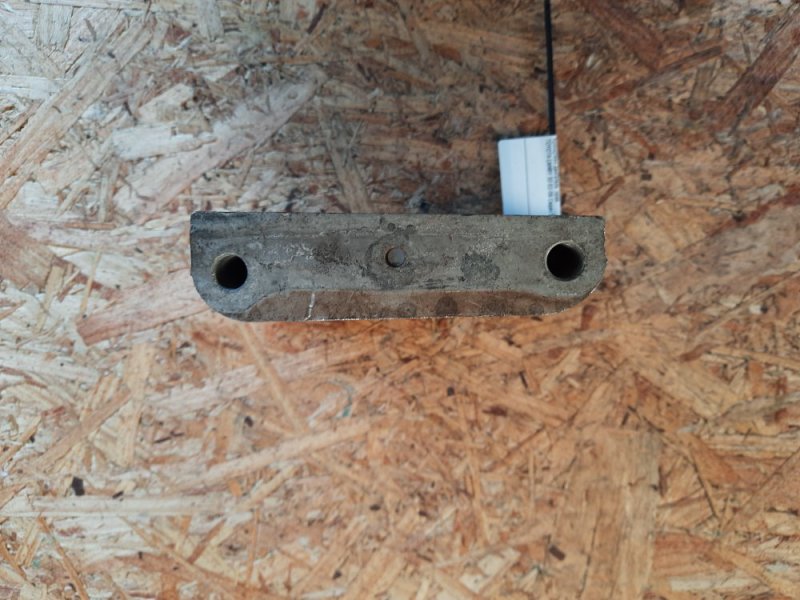 Кронштейн двигателя правый CAMRY 30 02-06 2002 Седан 3.0 1MZFE