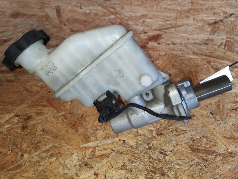 Главный тормозной цилиндр SONATA YF 10-14 2013 2.4L 4