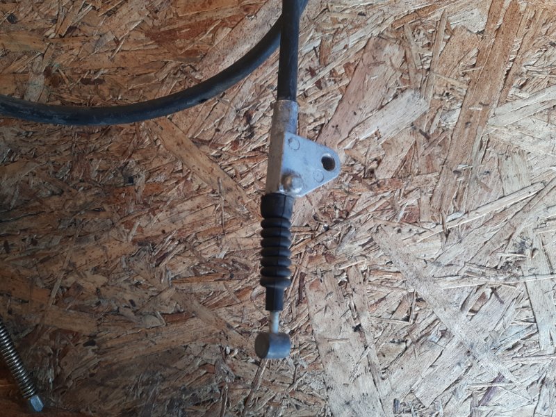 Трос стояночного тормоза задний правый TOYOTA CAMRY 30 02-06 Седан 3.0 1MZFE Трос стояночного тормоза задний правый TOYOTA CAMRY 30 02-06 Седан 3.0 1MZFE