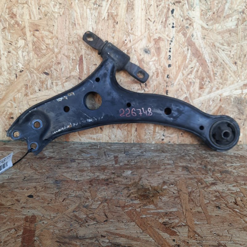 Рычаг передней подвески нижний правый TOYOTA CAMRY 40 06-11 2009 Седан 2.4 2AZFXE 48068-06150 Б/У