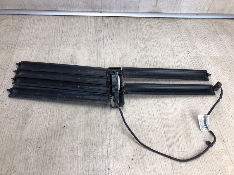 Жалюзи радиатора VOLKSWAGEN JETTA USA 18- 2018 JEM 1.4 DGXA 17A 122 321 B Б/У