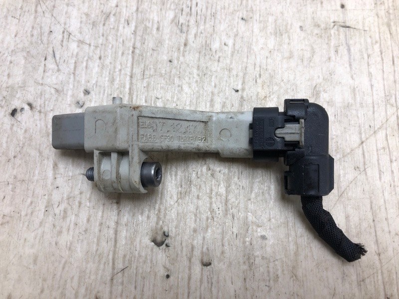 Датчик положения коленвала JETTA USA 18- 2018 JEM 1.4 DGXA