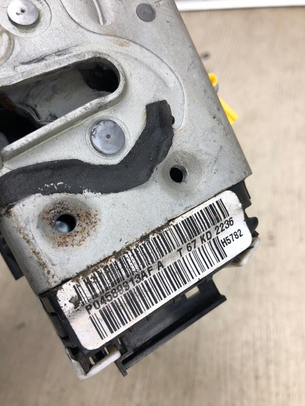 Замок двери передний левый CHEROKEE 14- 2017 KL 2.4 ED6 Замок двери передний левый CHEROKEE 14- 2017 KL 2.4 ED6