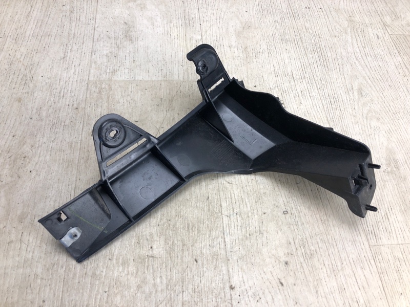 Кронштейн заднего бампера левый CHEROKEE 14- 2017 KL 2.4 ED6 Кронштейн заднего бампера левый CHEROKEE 14- 2017 KL 2.4 ED6