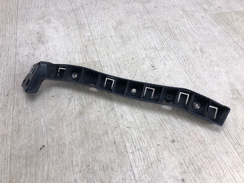 Кронштейн заднего бампера правый JEEP CHEROKEE 14- KL 2.4 ED6 Кронштейн заднего бампера правый JEEP CHEROKEE 14- KL 2.4 ED6