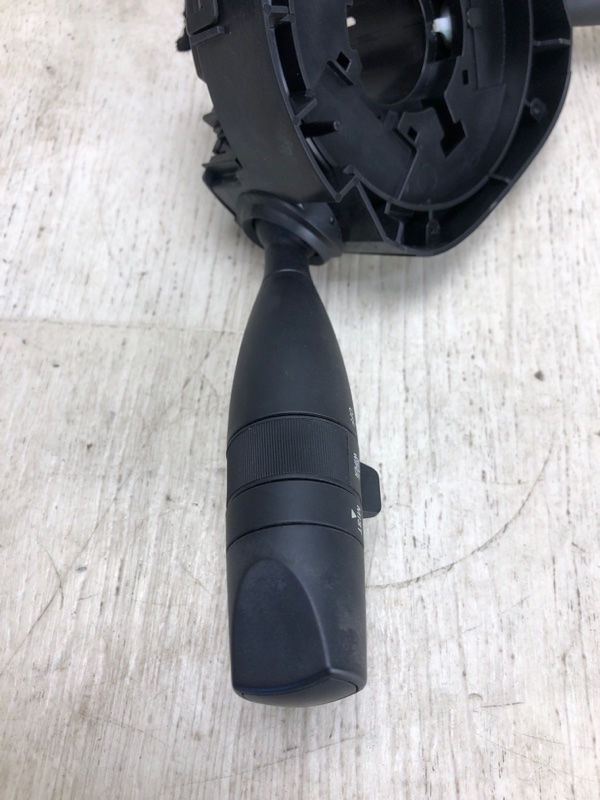 Подрулевой переключатель CHEROKEE 14- 2017 KL 2.4 ED6 Подрулевой переключатель CHEROKEE 14- 2017 KL 2.4 ED6