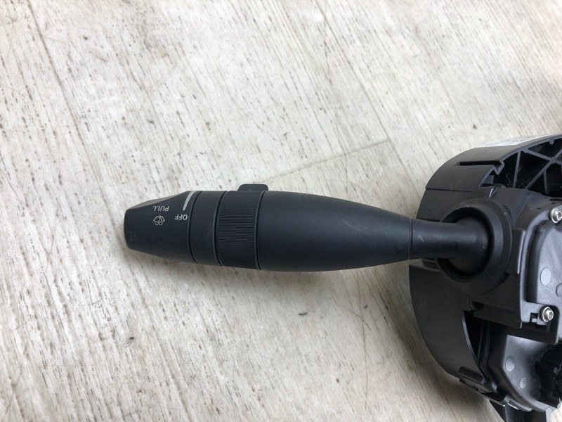 Подрулевой переключатель CHEROKEE 14- 2017 KL 2.4 ED6 Подрулевой переключатель CHEROKEE 14- 2017 KL 2.4 ED6