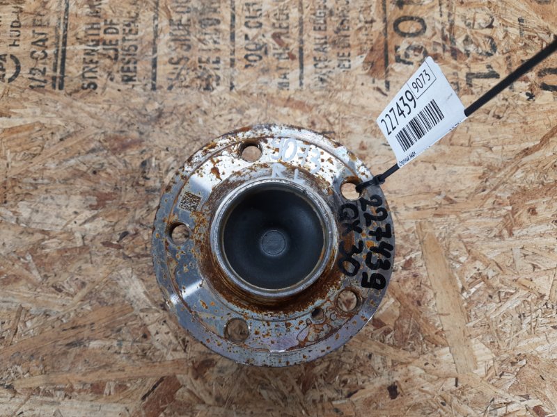 Запчасть ступица задняя INFINITI QX30 16-20 2019 Внедорожник 2.0 20PET 43202-5DA0A Б/У Ступица задняя INFINITI QX30 16-20 2019 Внедорожник 2.0 20PET 43202-5DA0A Б/У