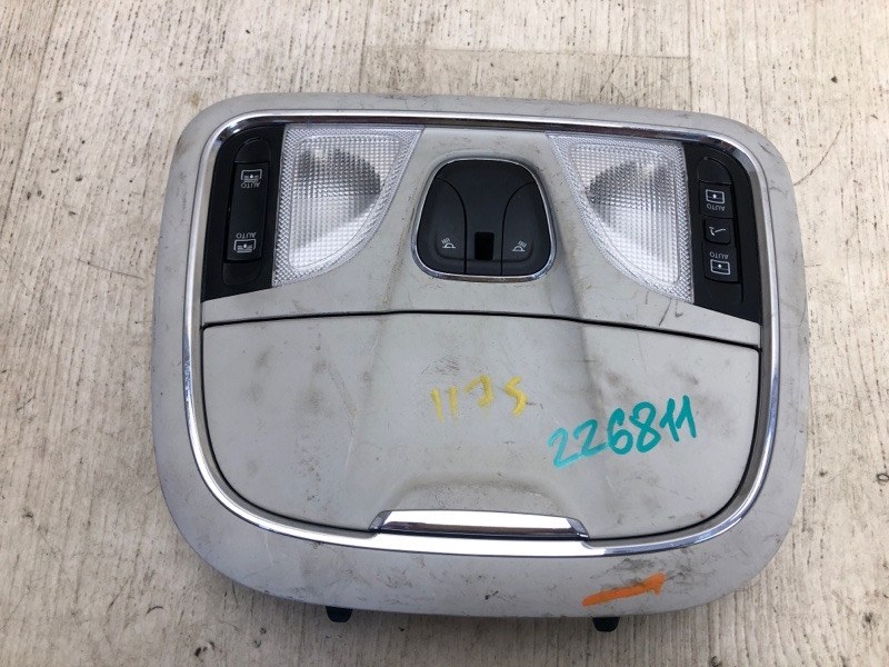 Запчасть плафон салона передний JEEP CHEROKEE 14- 2017 KL 2.4 ED6 1WG401DAAJ Б/У Плафон салона передний JEEP CHEROKEE 14- 2017 KL 2.4 ED6 1WG401DAAJ Б/У