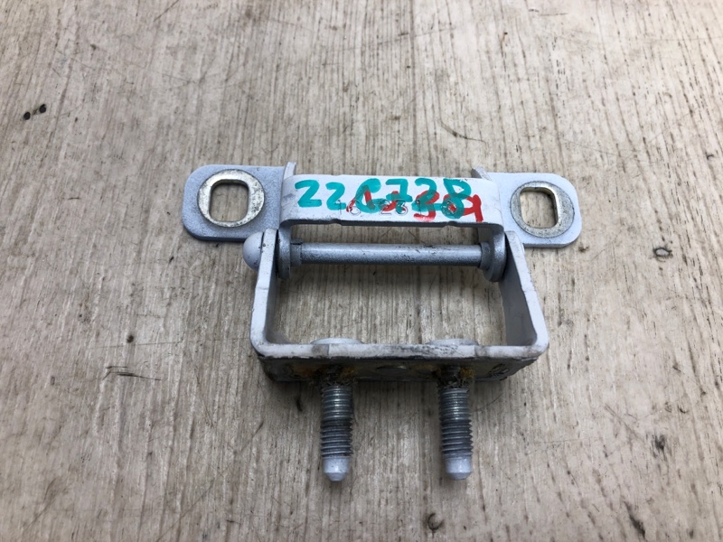 Петля крышки багажника JEEP CHEROKEE 14- 2017 KL 2.4 ED6 68299175AA Б/У