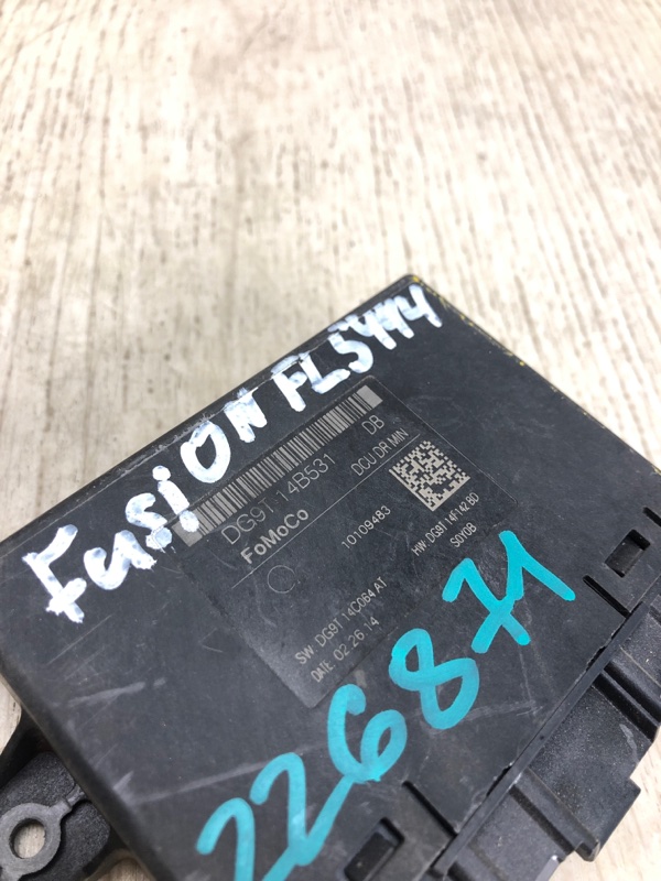 Блок комфорта передний левый FUSION 14- 2014 CD4 C25HDEX