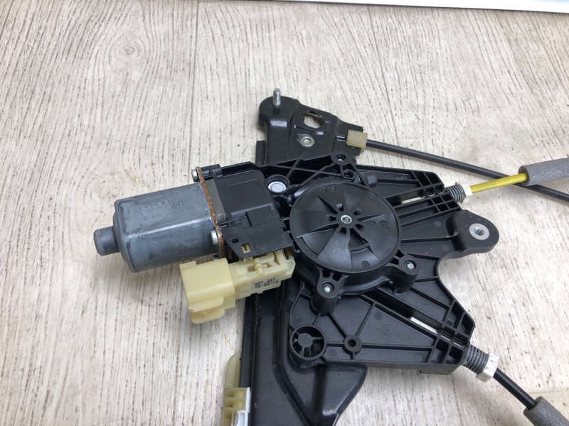 Стеклоподъемник передний правый FUSION 14- 2014 CD4 C25HDEX