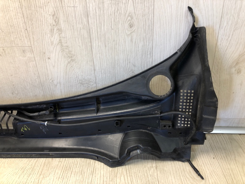 Пластик под лобовое стекло / Жабо FUSION 14- 2014 CD4 C25HDEX