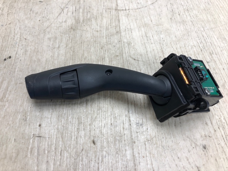 Подрулевой переключатель правый FUSION 14- 2014 CD4 C25HDEX Подрулевой переключатель правый FUSION 14- 2014 CD4 C25HDEX