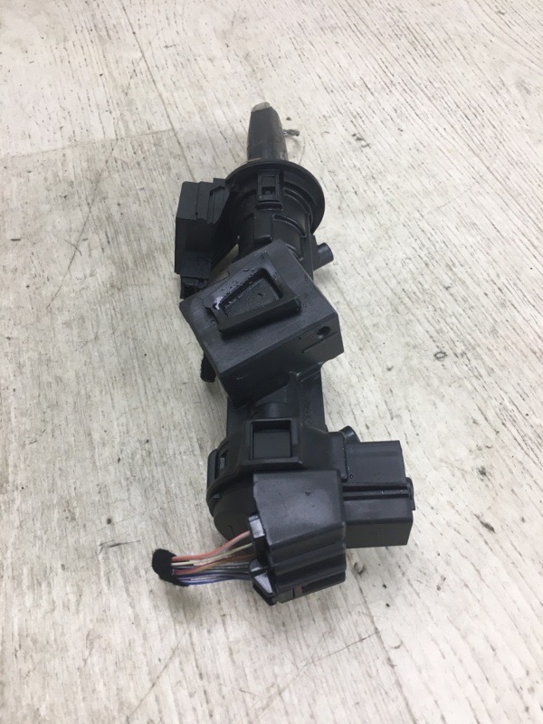 Замок зажигания FUSION 14- 2014 CD4 C25HDEX Замок зажигания FUSION 14- 2014 CD4 C25HDEX