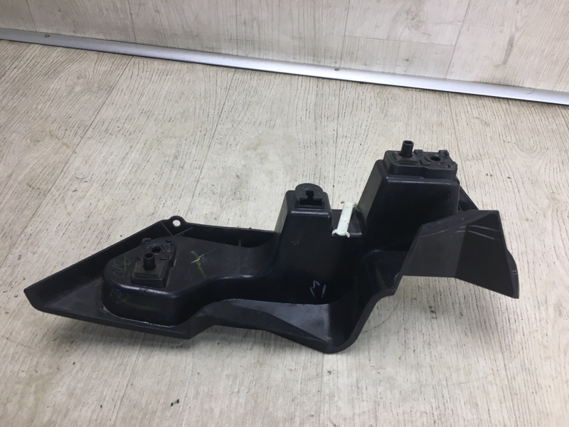 Кронштейн заднего бампера правый FORD FUSION 14- CD4 C25HDEX Кронштейн заднего бампера правый FORD FUSION 14- CD4 C25HDEX