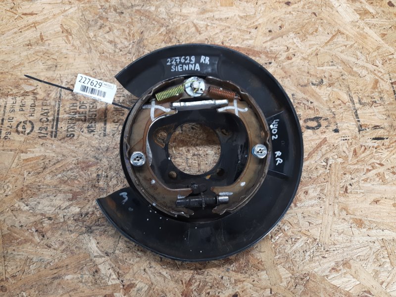 Запчасть тормозной механизм задний правый TOYOTA SIENNA 11-16 2015 Минивэн 3.5 2GR-FE 46503-08020 Б/У Тормозной механизм задний правый TOYOTA SIENNA 11-16 2015 Минивэн 3.5 2GR-FE 46503-08020 Б/У