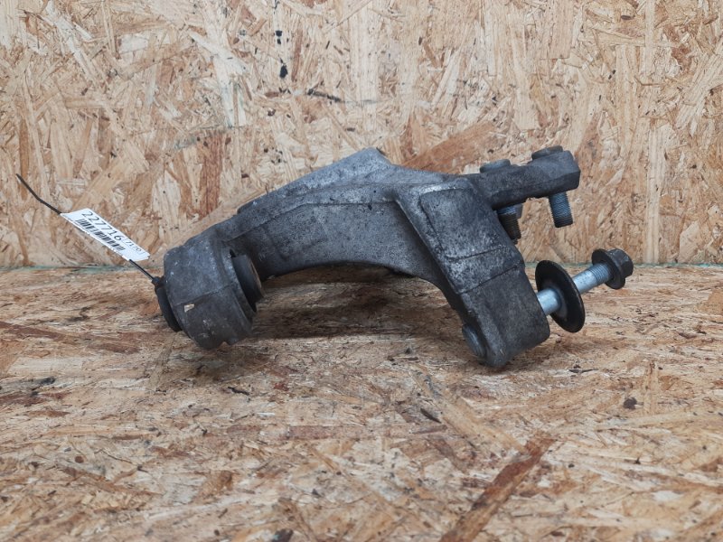 Цапфа задняя правая RDX 06-12 2008 Внедорожник 2.3