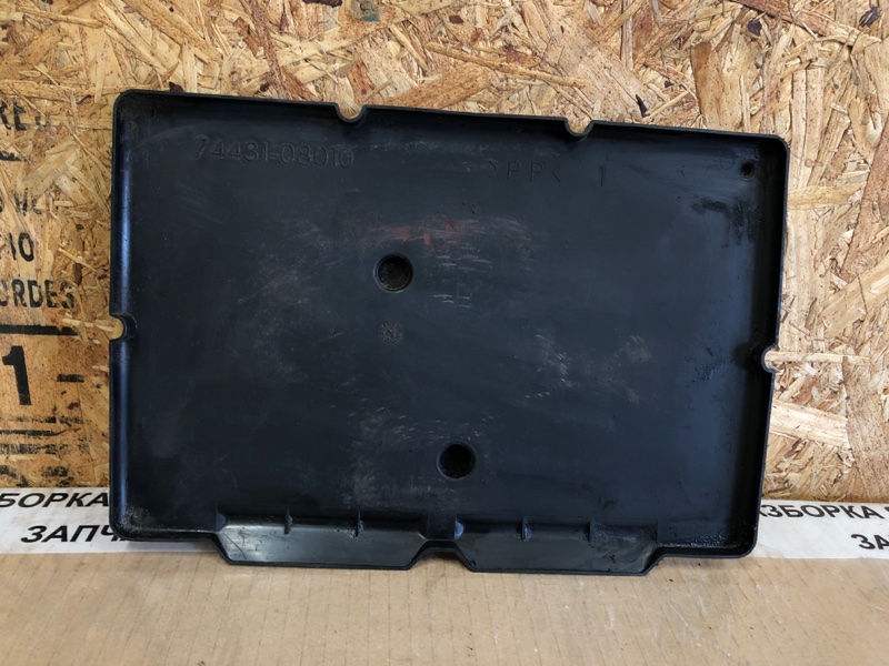Полка аккумулятора TOYOTA CAMRY 30 02-06 2002 Седан 3.0 1MZFE 74431-08010 Б/У