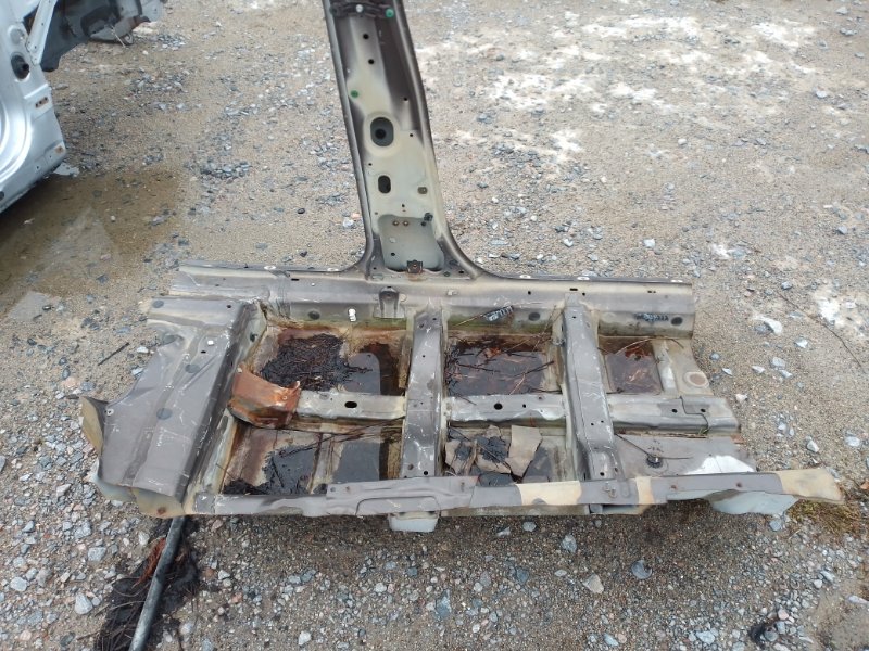 Стойка кузова средняя левая SUBARU TRIBECA B10 07-13