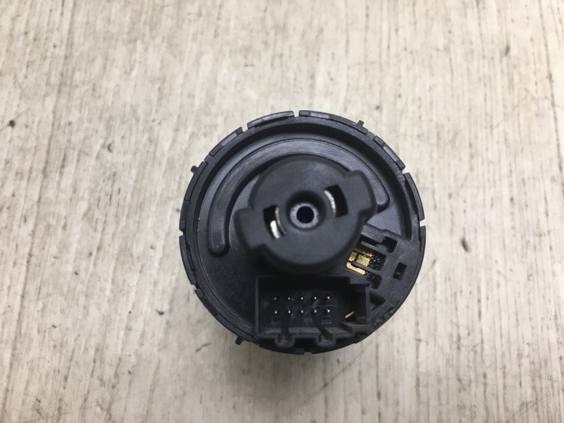 Блок управления освещением JETTA USA 18- 2018 JEM 1.4 DGXA