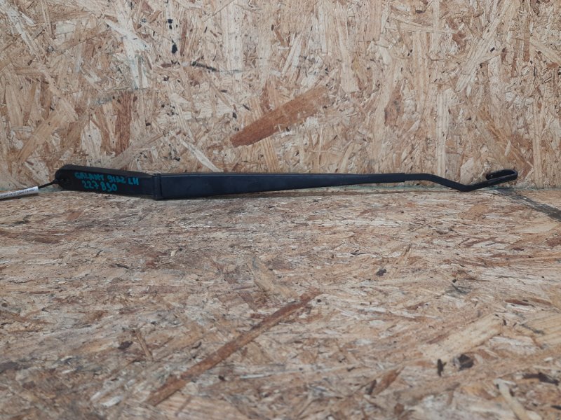 Запчасть поводок стеклоочистителя передний левый MITSUBISHI GALANT 03-12 2012 Седан 2.4 4G69 MR971986 Б/У Поводок стеклоочистителя передний левый MITSUBISHI GALANT 03-12 2012 Седан 2.4 4G69 MR971986 Б/У