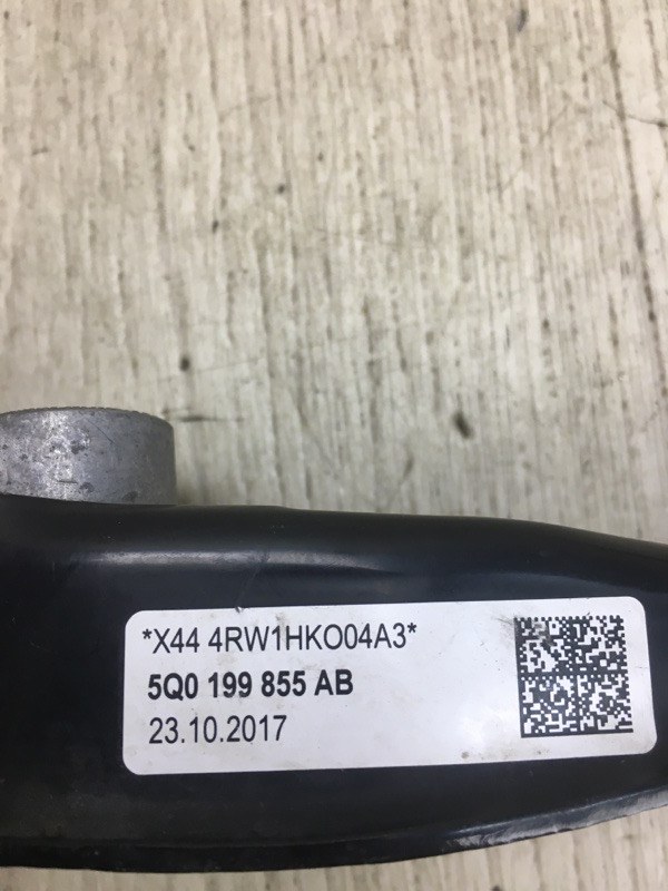 Кронштейн опоры двигателя передний JETTA USA 18- 2018 JEM 1.4 DGXA Кронштейн опоры двигателя передний JETTA USA 18- 2018 JEM 1.4 DGXA