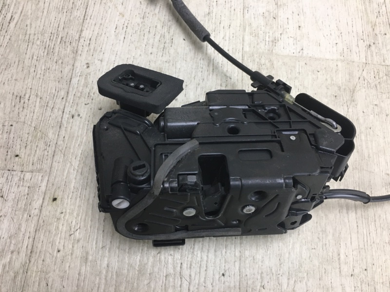 Замок двери задний левый JETTA USA 18- 2018 JEM 1.4 DGXA