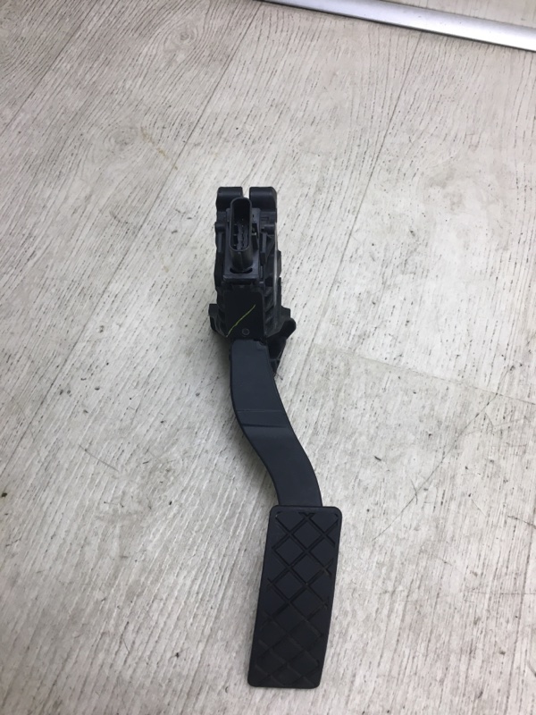 Педаль газа VOLKSWAGEN JETTA USA 18- JEM 1.4 DGXA