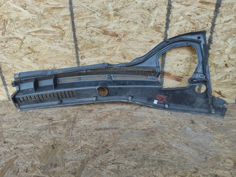 Пластик под лобовое стекло / Жабо левый RDX 06-12 2008 Внедорожник 2.3