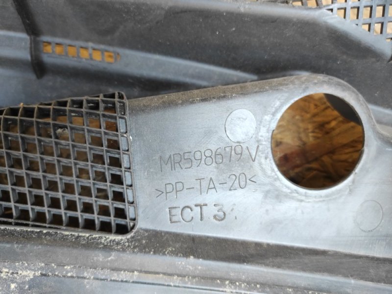 Пластик под лобовое стекло / Жабо GALANT 03-12 2012 Седан 2.4 4G69