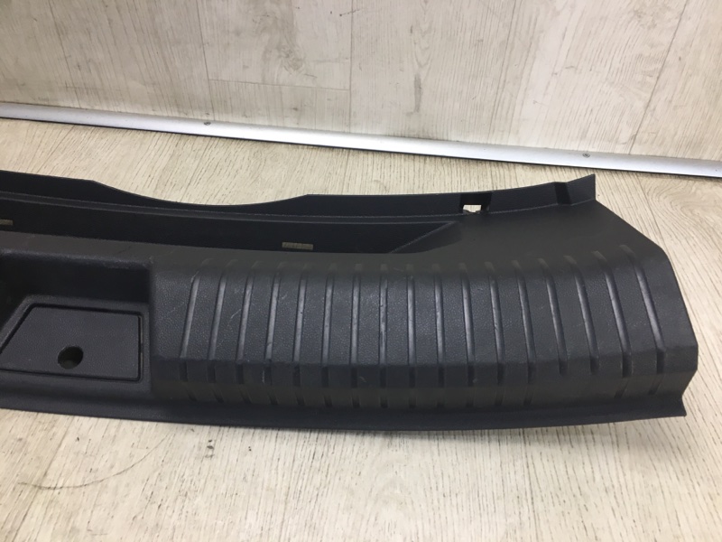 Накладка панели багажника внутренняя JETTA USA 18- 2018 JEM 1.4 DGXA