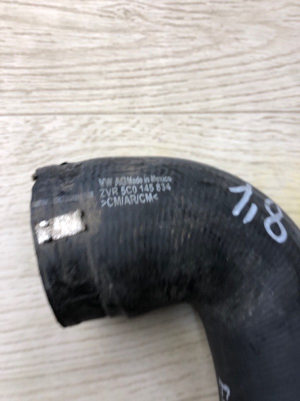 Патрубок интеркулера VOLKSWAGEN JETTA USA 10-17 162 1.8 CPRA