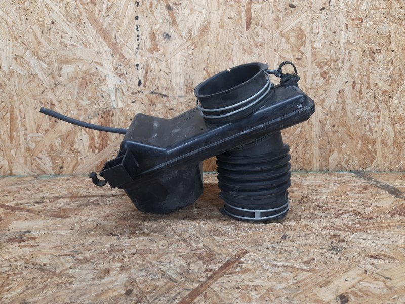 Резонатор воздушного фильтра TOYOTA VENZA 09-16 Минивэн 3.5 2GR-FE