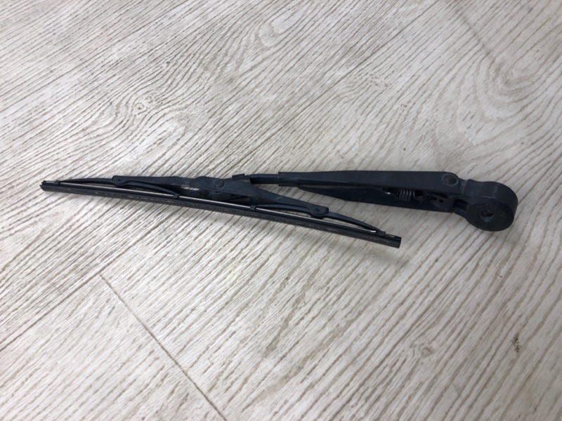 Поводок стеклоочистителя задний PATRIOT 10-17 2012 MK74 2.4 ED3