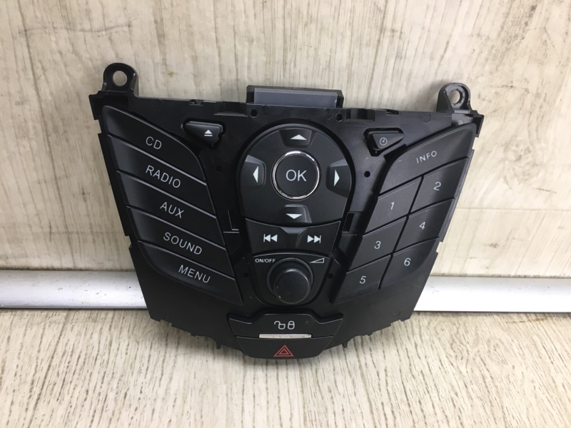 Запчасть блок управления мультимедиа FORD FOCUS 10-18 2011 BK 2.0 XQDA CP9Z-18C858-AA Б/У Блок управления мультимедиа FORD FOCUS 10-18 2011 BK 2.0 XQDA CP9Z-18C858-AA Б/У